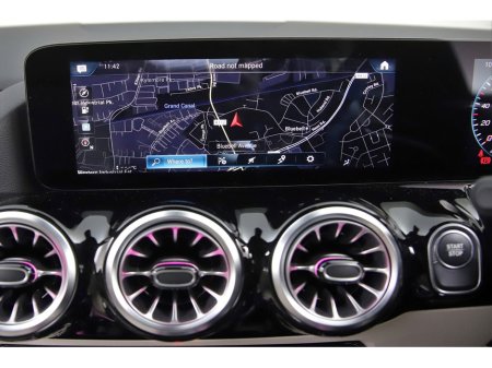 2022 Mercedes-Benz EQA EQA 250 *LOW MILEAGE*BEIGE LEATHER* €30,690 thumbnail