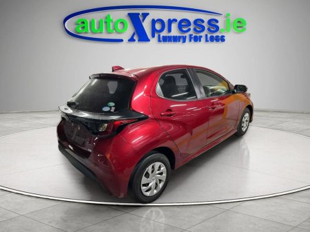 2021 Toyota Yaris - thumbnail 10