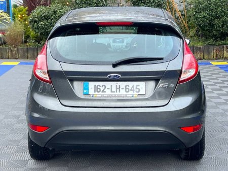 2016 Ford Fiesta - thumbnail 16