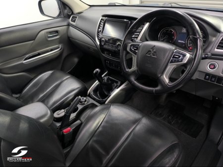 2018 Mitsubishi L200 (182) WARRIOR 2.4 DI-D 4WD €19,508 thumbnail