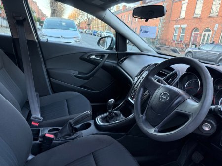 2015 Opel Astra 1.4 Petrol, 1 Owner Irish Car From New, New Nct 01/2027, 5 Door Hatchback, A/C, Service & Warranty Included, SIMI Dealer, €6,950 thumbnail