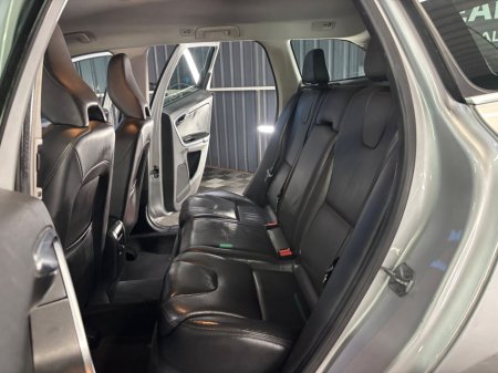 2016 Volvo XC60 D4 (190hp) FWD SE Geartronic €14,950 thumbnail