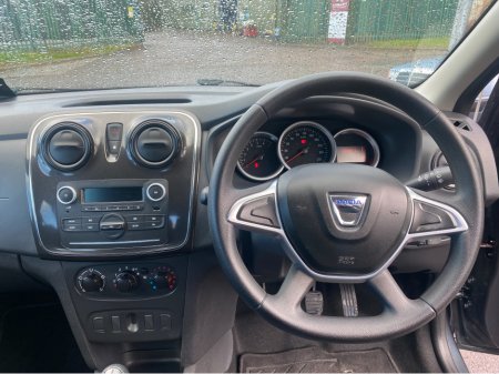 2017 Dacia Sandero - thumbnail 10