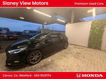 2017 Ford Focus ST2 2.0 TDCI 180PS M6 FWD 4DR €16,950 thumbnail