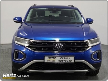 2023 Volkswagen T-Roc LIFE TDI 2.0 Diesel Manual €27,495 thumbnail