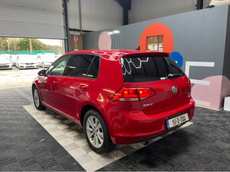 2015 Volkswagen Golf - view 4