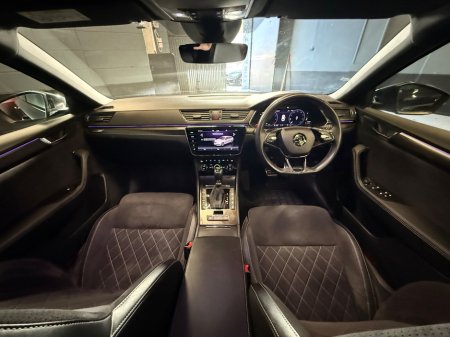 2022 Skoda Superb - thumbnail 9