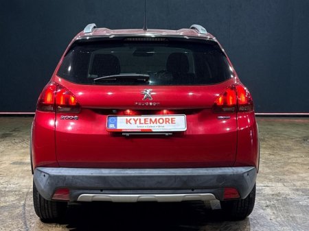 2017 Peugeot 2008 - thumbnail 4