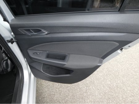 2022 Volkswagen Golf - thumbnail 25