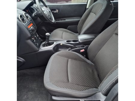 2008 Nissan Qashqai 1.6 SE 4X2 €2,950 thumbnail