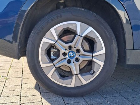 2025 BMW iX1 - thumbnail 14