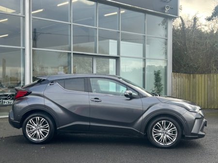 2023 Toyota C-HR 1.8 HYBRID SOL €24,945 thumbnail