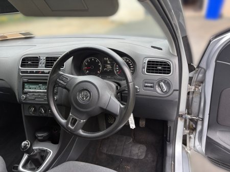 2013 Volkswagen Polo - thumbnail 11