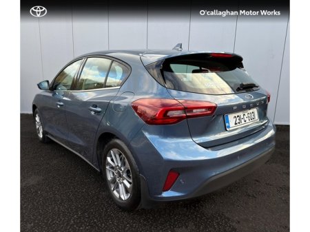 2023 Ford Focus - thumbnail 4