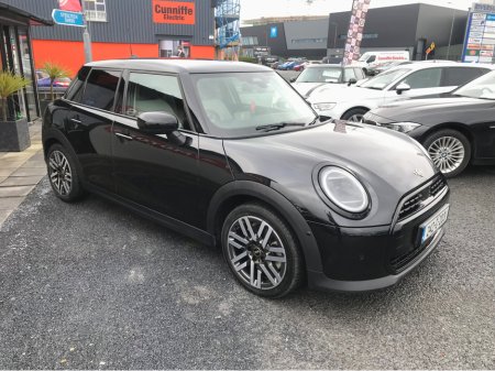 2024 MINI Cooper 42GD CLASSIC C 5DR AUTO €33,750 thumbnail
