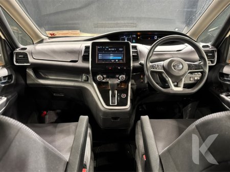 2018 Nissan Serena S-HYBRID 2.0L AUTOMATIC - MULTI FUNCTION STEERING WHEEL - CRUISE CONTROL - HEATING / AC CONTROLS - REVERSE CAMERA €19,950 thumbnail