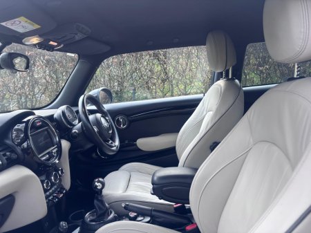 2017 MINI Hatch - thumbnail 22