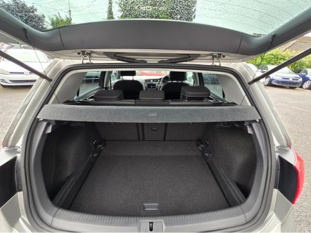 2016 Volkswagen Golf ( 162 REG ) 1.4 HIGHLINE EDITION ALCANTARA SEATS PRIVACY GLASS REVERSING CAMERA - SIMI DEALER - LOW ROAD TAX BAND €16,450 thumbnail