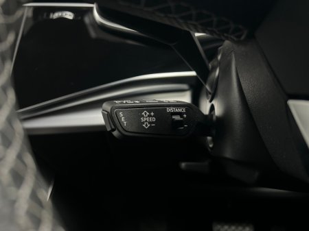 2024 Audi Q7 S LINE 55 TFSI E QUATTRO €84,990 thumbnail