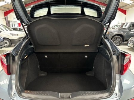 2020 Toyota C-HR 1.8 HYBRID SPORT 4DR AUTO €24,950 thumbnail