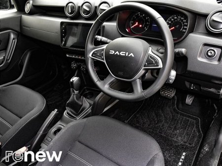 2023 Dacia Duster Journey TCe 150 4x2 AUTO NBI €24,990 thumbnail