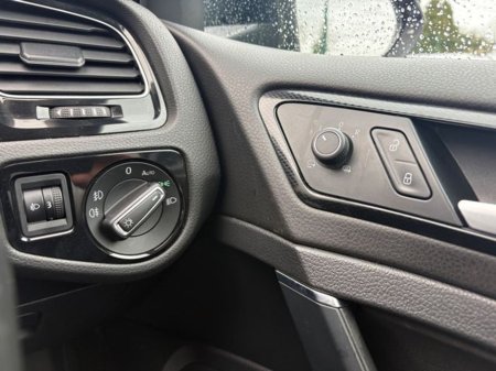 2016 Volkswagen Golf - thumbnail 31