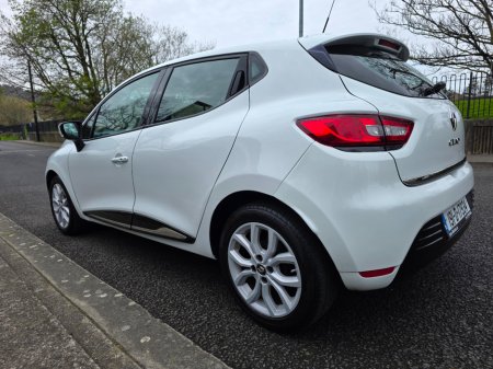 2019 Renault Clio - thumbnail 5