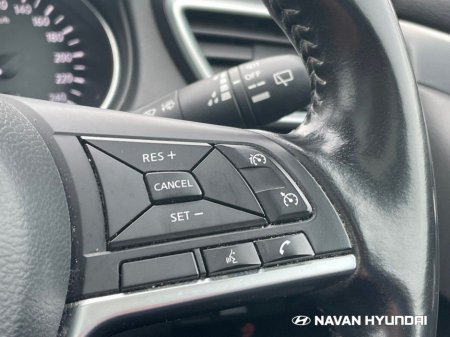 2019 Nissan Qashqai 1.5 DSL SV PREMIUM €18,450 thumbnail