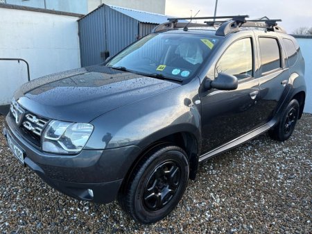 2017 Dacia Duster - thumbnail 3