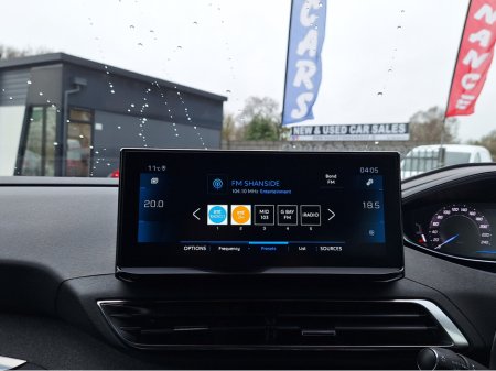 2023 Peugeot 5008 - thumbnail 25