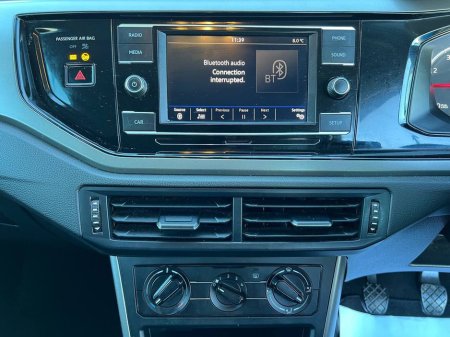2019 Volkswagen Polo TRENDLINE 1.0 TSI // VALID NCT 02/27 // AIR CONDITIONING // 15" ALLOYS €13,900 thumbnail