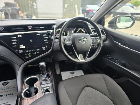 2020 Toyota Camry - thumbnail 17
