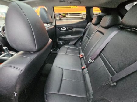 2017 Nissan Qashqai - thumbnail 15