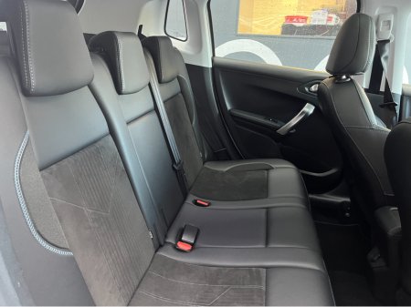 2019 Peugeot 2008 €14950 2019 PEUGEOT 2008 CROSSCITY 1.2 AUTOMATIC / HEATED SEATS / REVERSE CAMERA €14,950 thumbnail