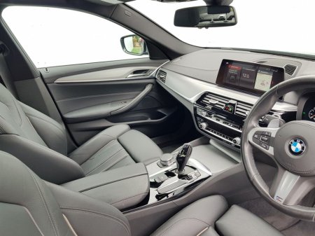 2020 BMW 5 Series 530d M Sport Saloon €35,995 thumbnail