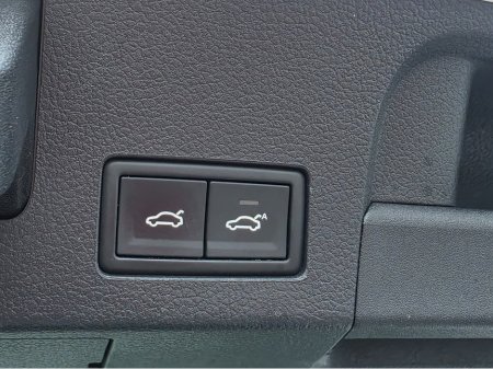 2018 Volkswagen Arteon 2.0 TSI R LINE EDITION 4 MOTION 280BHP - VIRTUAL DASH- FULL LEATHER HEATED ELECTRIC SEATS - SAT NAV - CARPLAY ANDROIDAUTO - BLIND SPORT - 360 PARKING SENSORS  - SELF PARKING ASSIST - 360 CAMER €27,950 thumbnail