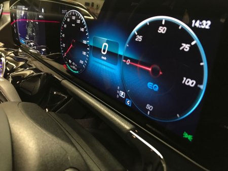 2024 Mercedes-Benz EQA EQA250 Progressive Line €42,500 thumbnail