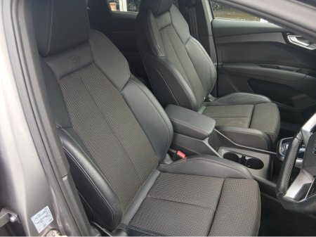 2021 Audi Q4 e-tron S LINE 35 EV , GREAT FINANCE DEALS AVAILABLE €25,950 thumbnail