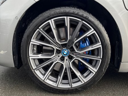 2022 BMW 7 Series - thumbnail 14