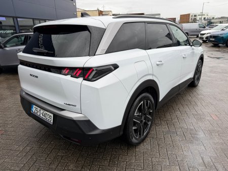 2025 Peugeot 5008 - view 4