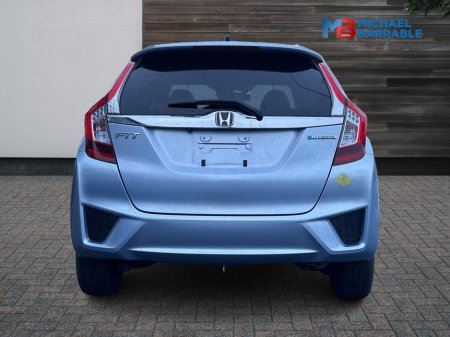 2017 Honda Fit 1.5L Petrol Hybrid Automatic €11,950 thumbnail