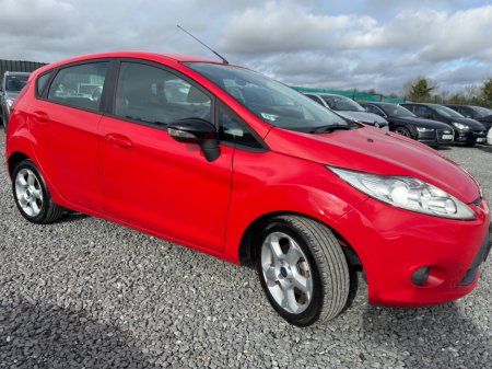 2010 Ford Fiesta - thumbnail 7