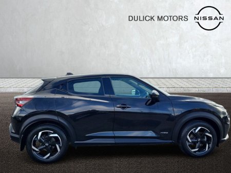 2024 Nissan Juke - view 3