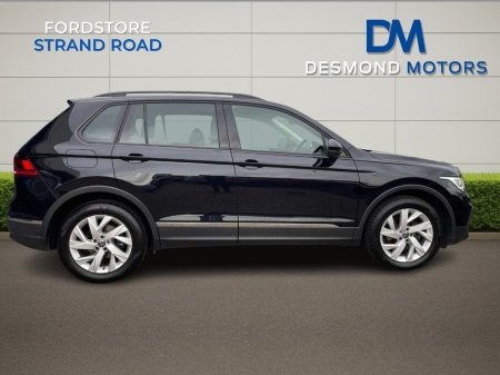2023 Volkswagen Tiguan LIFE TSI S-A DSG €35,995 thumbnail