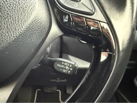 2018 Toyota C-HR - thumbnail 19