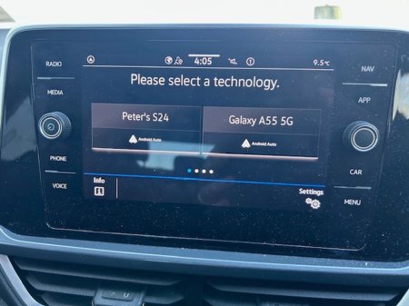 2023 Volkswagen T-Roc - thumbnail 9