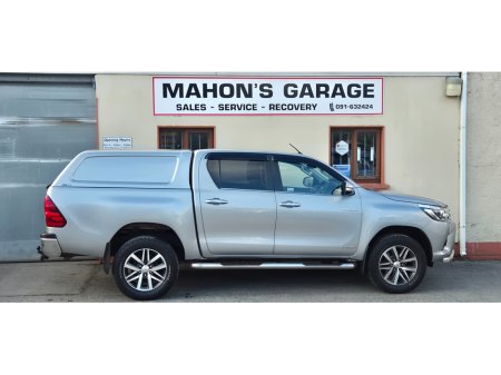 2017 Toyota Hilux - thumbnail 4