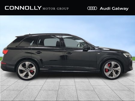 2026 Audi Q7 S-LINE TFSI E-HYBRID QUATTRO €112,950 thumbnail