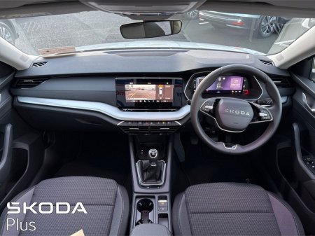 2025 Skoda Octavia Selection 1.5TSI 115HP €32,950 thumbnail