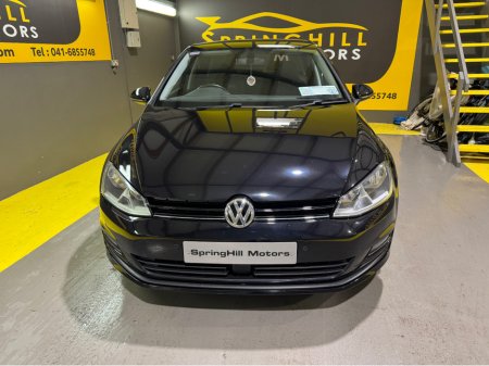 2015 Volkswagen Golf - view 2